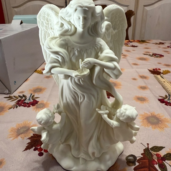 Set of two , Party lite angel candle holders . - Picture 8 of 16